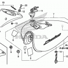 VT750CA Топливный бак