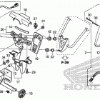 VT1300CR Taillight@license light  (1)