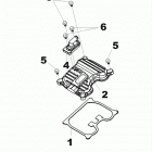 DS 250 01- cylinder head cover