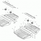 005 - Traxter MAX HD8 - DPS - CE 07- cab interior - floor