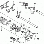 TRX300 Вилки и валы выбора передач