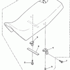 XT225MC/XT225M Сидение