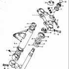 GT750 1973-1977 Траверса нижняя