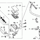 VT750CA Главный тормозной цилиндр - передний