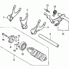 VT750CA Вилка переключения передач