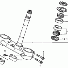 CRF450R Траверса нижняя