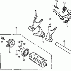 VT750CD2 Вилка переключения передач