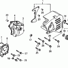 VFR750F Левая крышка картера и помпа