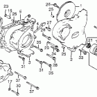 VF1000F Левая крышка картера и помпа
