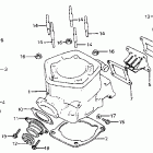 CR125R Cylinder head @ cylinder  @ reed valve 82
