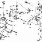 VT1300CX Крышка картера левая