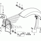 VT1300CS Крыло переднее