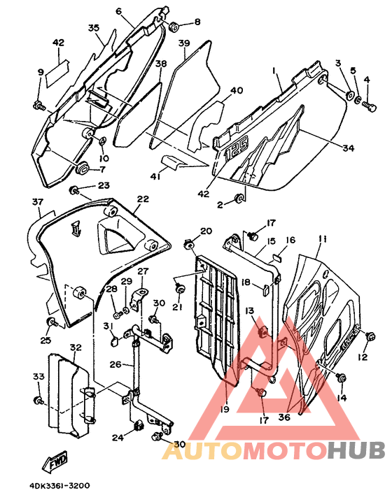 Side cover / oil tank