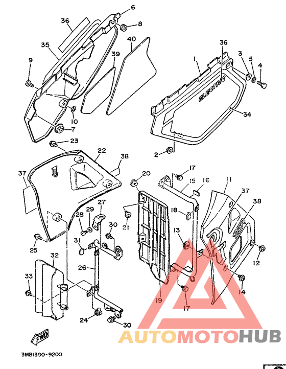 Side cover / oil tank