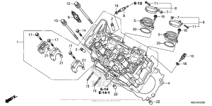 VFR1200F (DCT) Головка цилиндров передняя