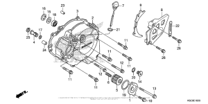  Крышка картера левая