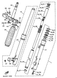 DT125E Передняя вилка