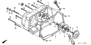 XR50R Крышка картера правая