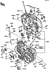  Картер двигателя