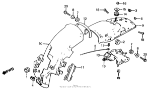  Задний бампер