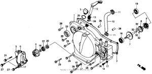 CR80R Крышка картера правая