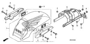 VT750C2B Задний бампер