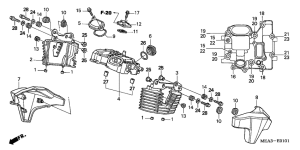 VTX1300S Крышка головки заднего цилиндра