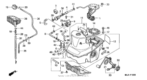 ST1100 Топливный бак