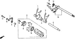 VT750C Вилка переключения передач