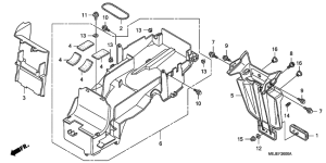 CB1300 Заднее крыло