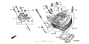 VT750C2B Передняя головка цилиндров
