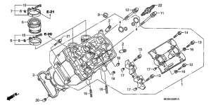 ST1300 Левая головка цилиндров