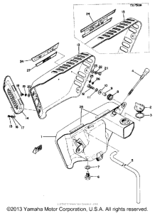 TX750 Oil tank - side cover right