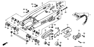 CR125R Rear fork / drive chain