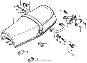 CB125S Сиденье