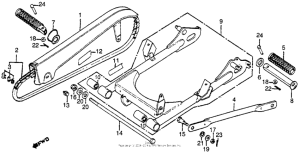CB125S Swingarm + chain case y-