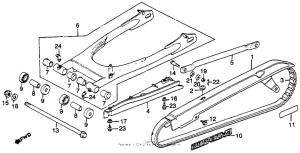 CM250 Swingarm + chain case 83