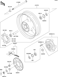 ZX750 Заднее колесо и цепь