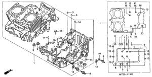  Картер двигателя
