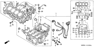  Картер двигателя