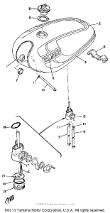 RD125B Топливный бак