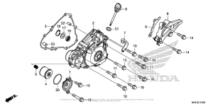  Крышка картера левая