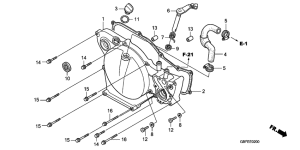 CR85R Крышка картера правая