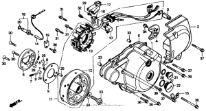CMX250C Крышка картера левая