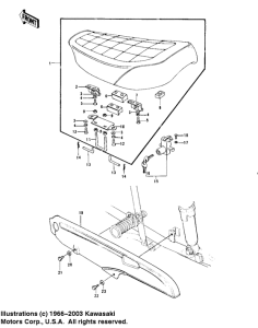 KZ900 Seat / chain cover