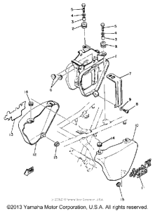 XS400H Боковые обтекатели