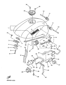 FZS600 Топливный бак