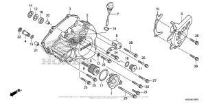  Крышка картера левая