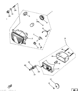 TZR80RR Faro delantero. piloto trasero