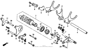  Вилка переключения передач